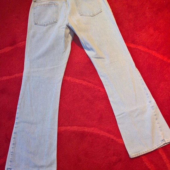 Vtg GAP Modern Flare Button Fly Light wash Jeans made in USA - Picture 5 of 6